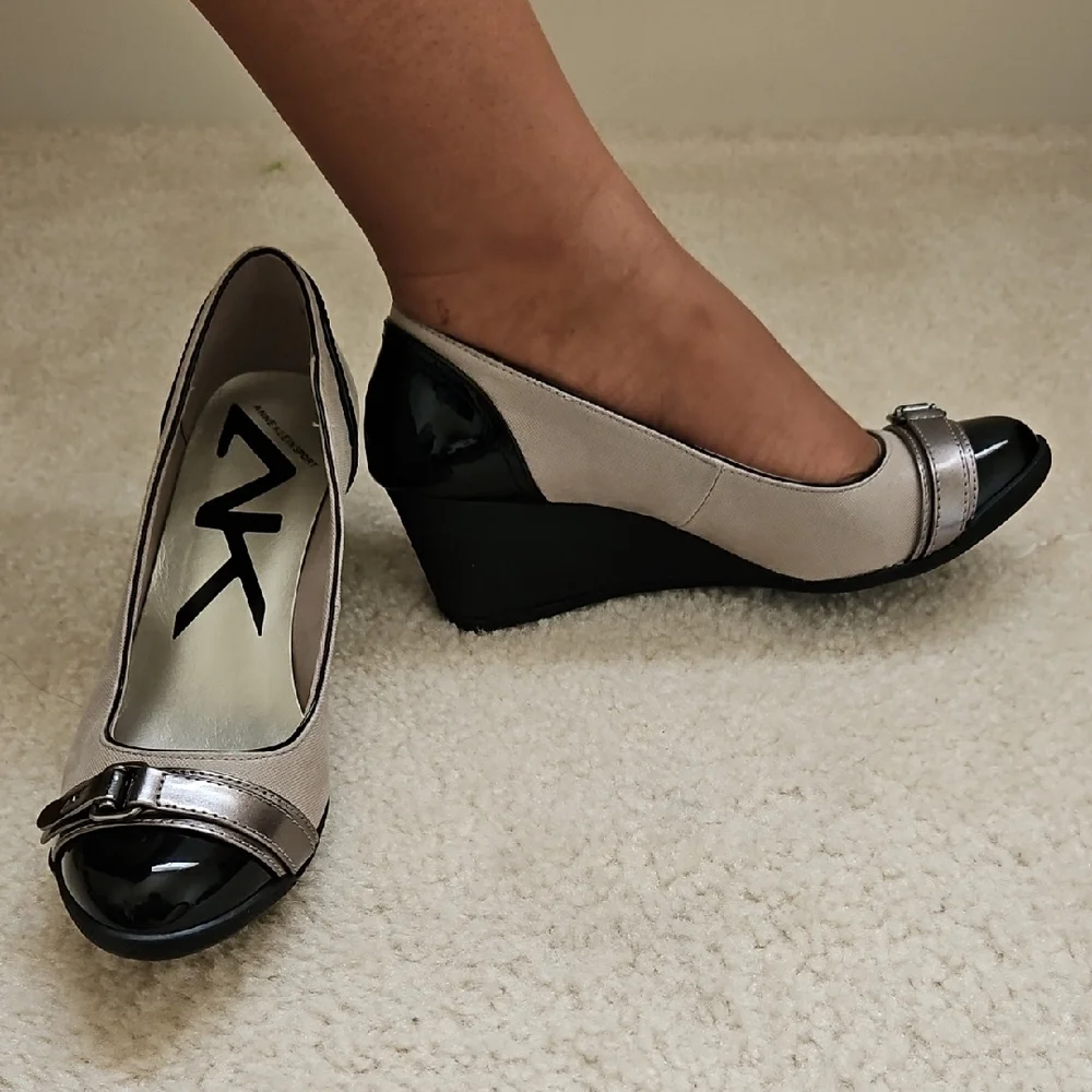 Ann KLIEN Women's Black and Silver Wedge Shoes - Picture 3 of 9